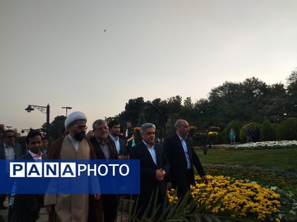 جشنواره طعم و رنگ پاییز با حضور شهردار مشهد آغاز به کار کرد