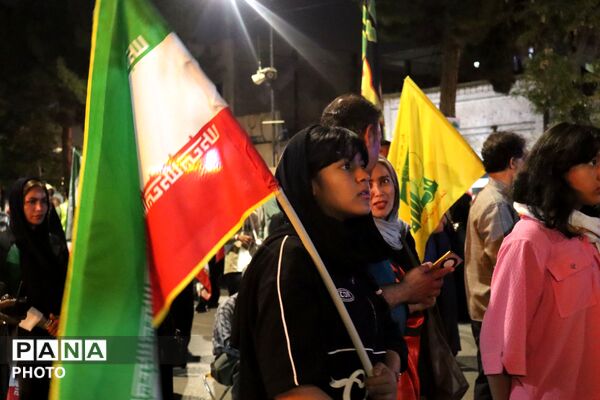  نود و یکمین شب از اجتماعات در حسینیه امام خمینی میهمان قاب پانا