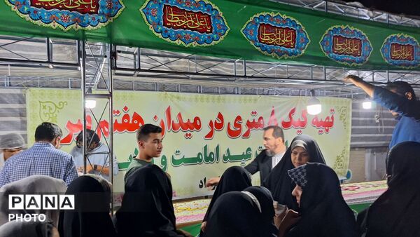کیک ۸ متری کام پایتخت‌نشینان را شیرین کرد