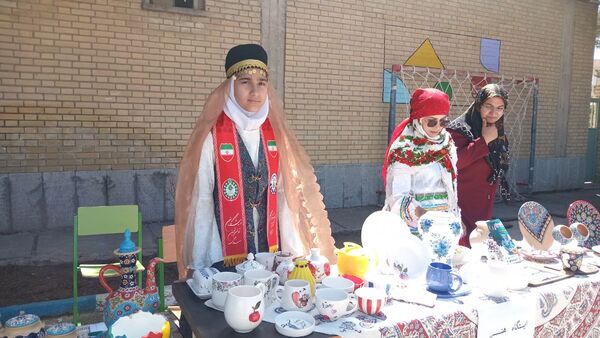اردوی  درون مدرسه‌ای در مدرسه قرآنی شهید قادر پناه