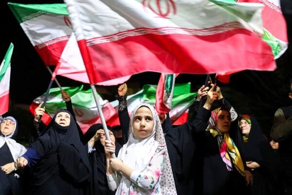 تداوم شکوه همدلی و ایستادگی مردم فردیس 