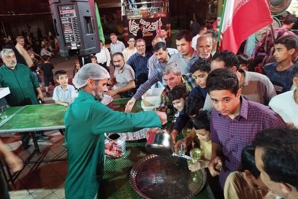 در سایه‌سارِ ذکرِ آلِ محمد؛ خدمت به خاطرِ مهرِ حضرت زهرا (س)