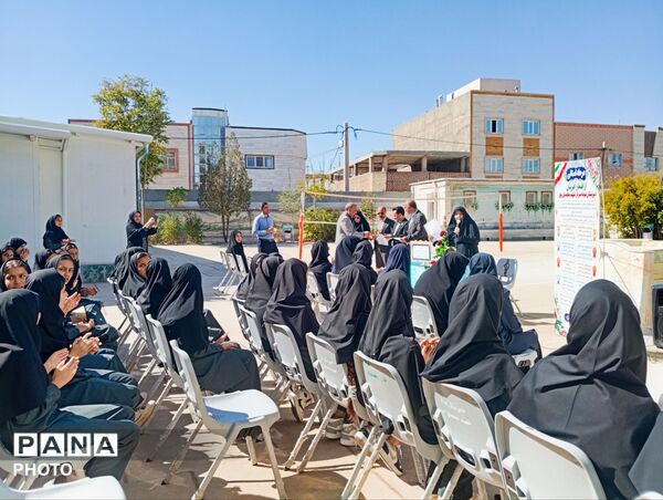 افتتاحیه طرح هر دانش آموز یک مهارت و جشنواره نوجوان خوارزمی 