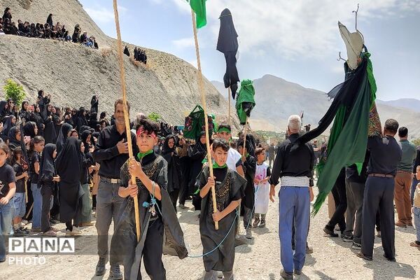 آیین باشکوه عزاداری امام حسین علیه السلام در روز عاشورای حسینی-۱