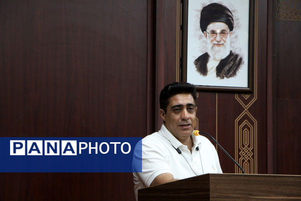 محفل قندشکن با طعم دفاع مقدس در یزد