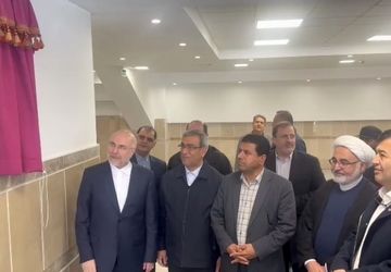 سالن ۶۵۰۰ نفری شهید رئیسی مشهد افتتاح شد