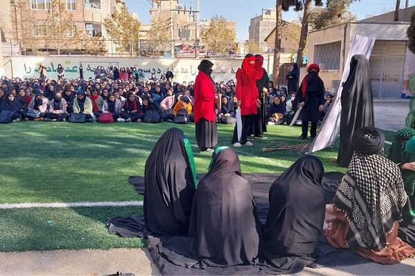 مراسم سوگواری شهادت حضرت فاطمه(س) در مدارس ناحیه 2 بهارستان