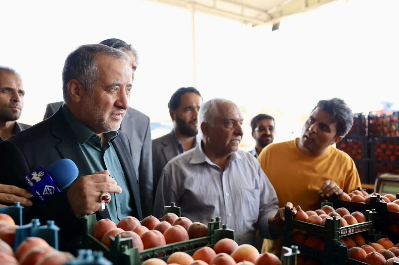 مردم از خریدهای هیجانی خودداری کنند