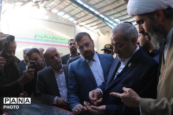 بازدید وزیر آموزش‌وپرورش از مناطق آسیب‌دیده لامرد
