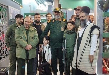 بازدید معاون عملیات سازمان بسیج سپاه پاسداران انقلابی اسلامی از نمایشگاه زاینده نور 