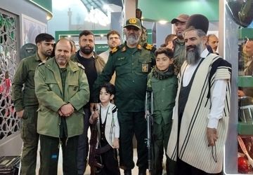 بازدید معاون عملیات سازمان بسیج سپاه پاسداران انقلابی اسلامی از نمایشگاه زاینده نور 