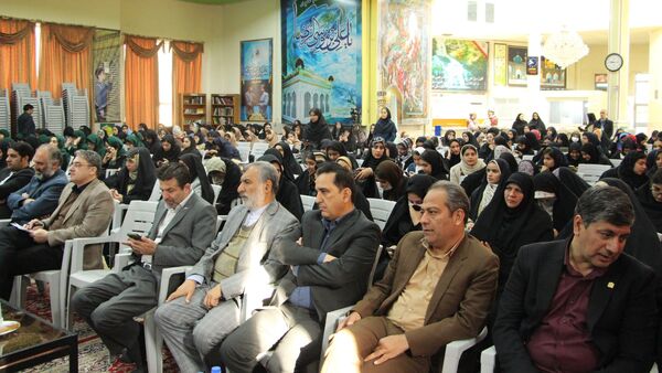 آیین تجلیل از برگزیدگان جشنواره های فرهنگی و هنری قطب خراسان در مشهد