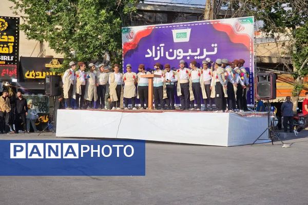 تریبون آزاد با موضوع انتخابات در یاسوج