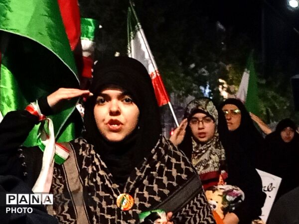 به احترام ایران