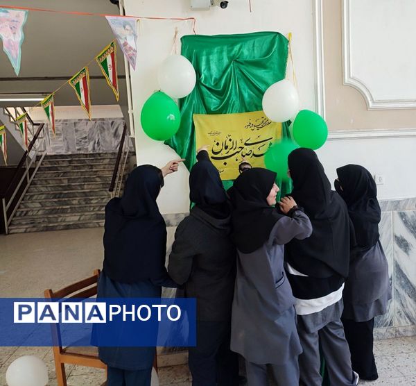 جشن نیمه شعبان  و دهه فجر در دبیرستان شهید  مرتضی مطهری (عترت) 