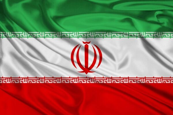 روایت پرچم ایران؛ بازخوانی تاریخی تکمیل «پرچم» پس از پیروزی انقلاب اسلامی‌ 