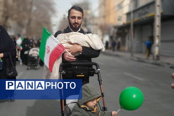 حضور گسترده مردم شهرستان شهید پرور شهرستان شهریار در راهپیمایی ۲۲ بهمن