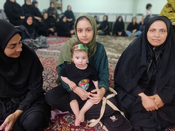 دبستان آوای مهر قائمشهر میزبان عزاداران حسینی شد