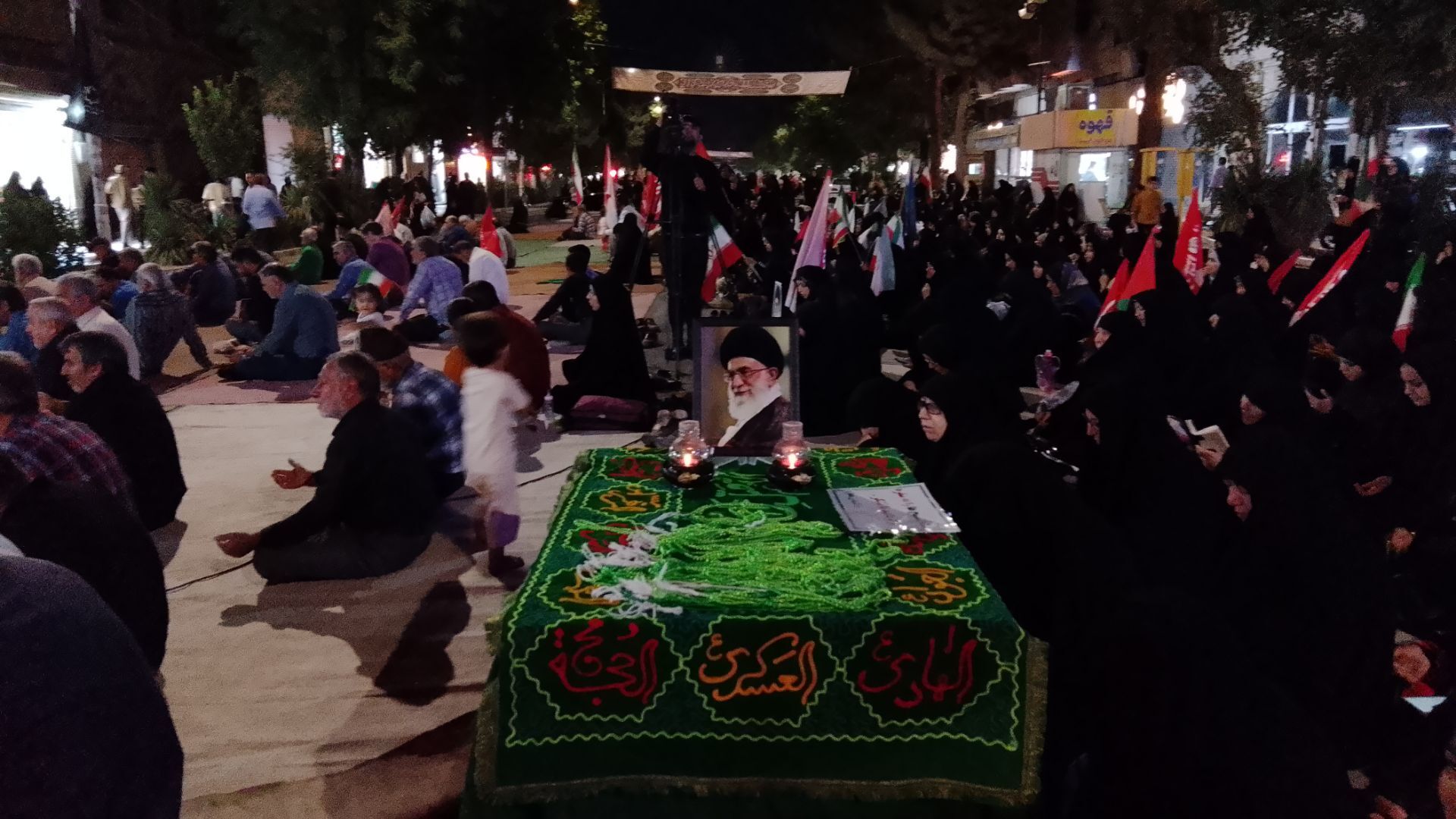چهل هشتمین شب از اجتماعات مردمی در حسینه امام خمینی