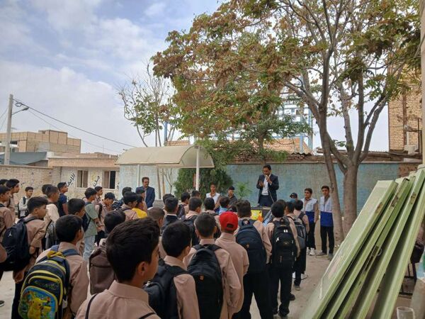 آغاز سال تحصیلی جدید در دبیرستان امید