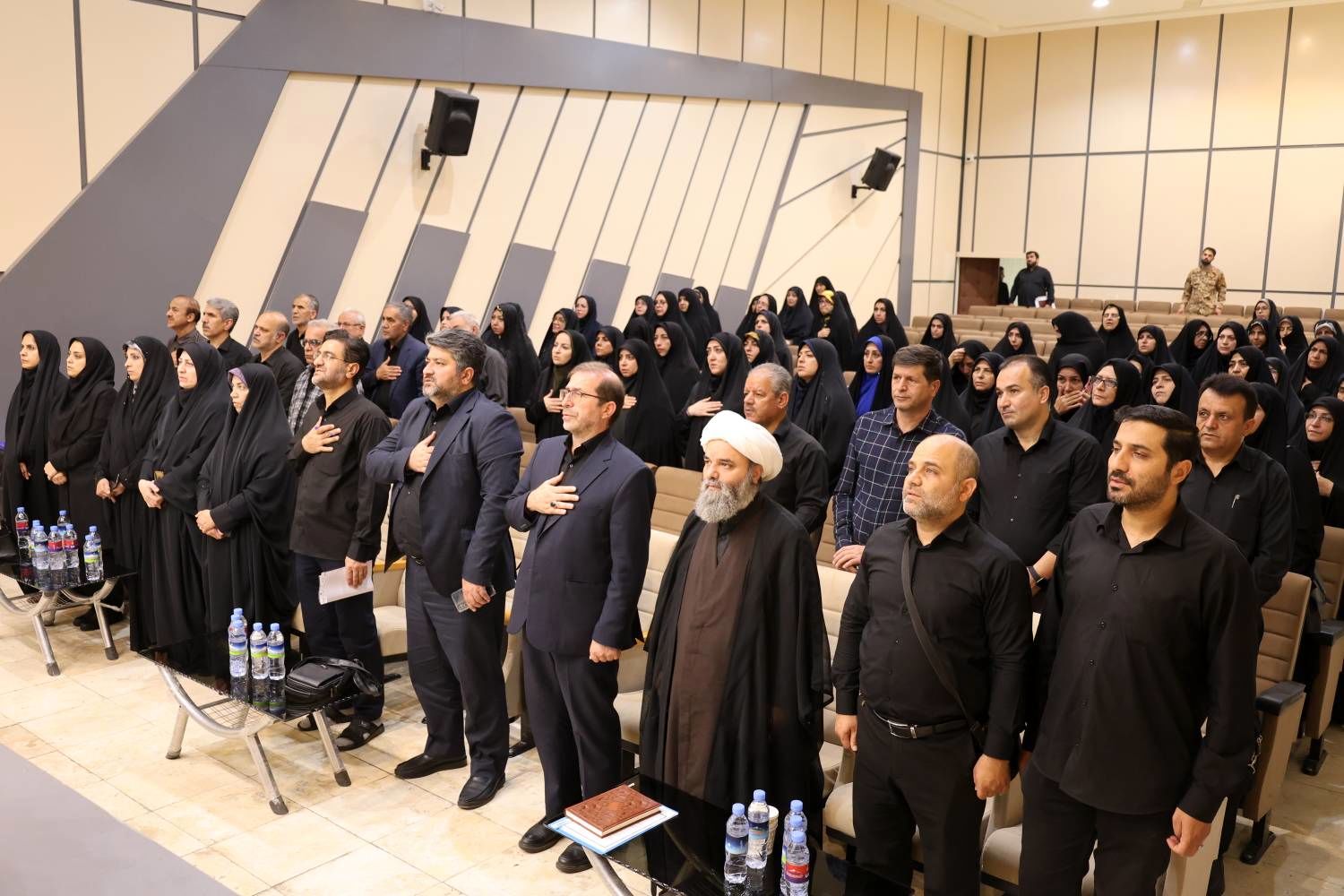 رسالت ما مدیریت فضای جامعه و تقویت هویت ملی مذهبی دانش‌آموزان است