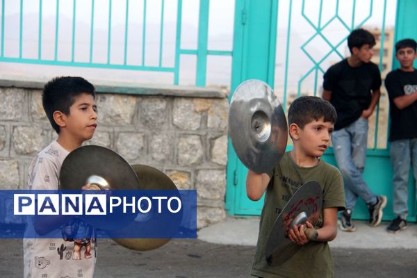 دهه نودی‌ها، ستاره‌های شب هشتم محرم در مسجد امام هادی (ع)