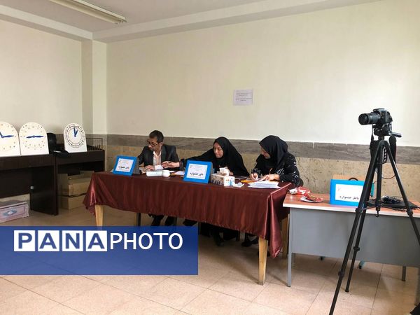 برگزاری جشنواره خوارزمی نوجوانان با محوریت رشته های زبان انگلیسی و ریاضی در منطقه پردیس