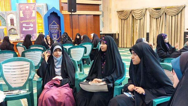 اردوی تجلیل از منتخبین مسابقات قرآن عترت و نماز دانش آموزان و فرهنگیان سراسر کشور