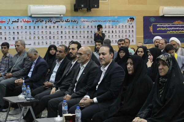 دیدار تشکل‌های دانش‌آموزی یزد با نماینده ولی‌فقیه در یزد