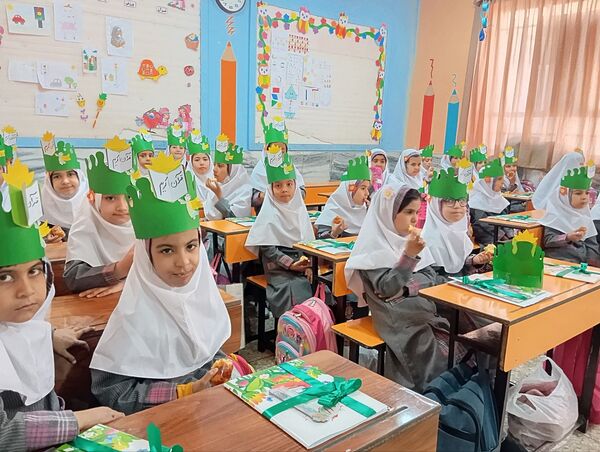 جشن قرآن در دبستان دخترانه نرجس یک 