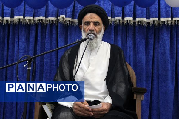 دیدار دانش‌آموزان دوره شهید علم‌الهدی با نماینده ولی فقیه در خوزستان