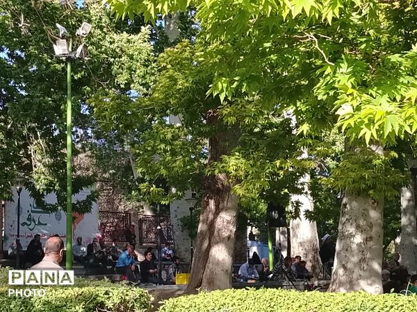 عرفه روز نیایش در همدان