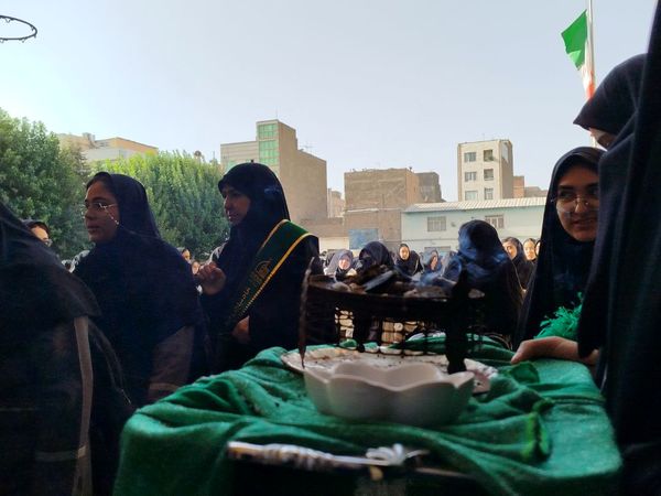 مدراس شهرستان قدس میزبان پرچم حرم امام حسین (ع) و شهید گمنام 