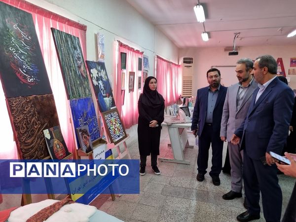 افتتاح نمایشگاه قطبی هنرستان‌های شهر تهران