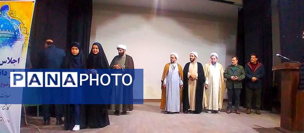 اجلاسیه سراسری نماز دانش‌آموزی شهرستان ملایر