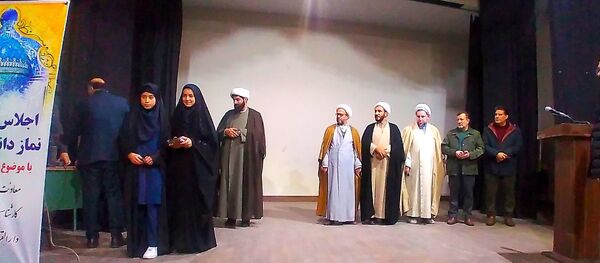 اجلاسیه سراسری نماز دانش‌آموزی شهرستان ملایر