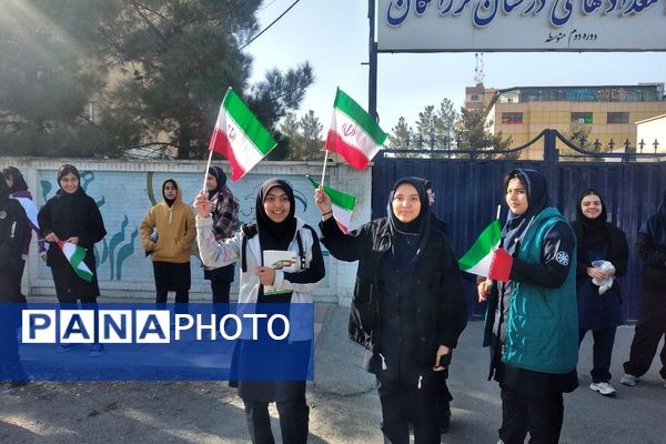 حضور پرشور دختران و پسران شهریار در روز استکبار ستیزی
