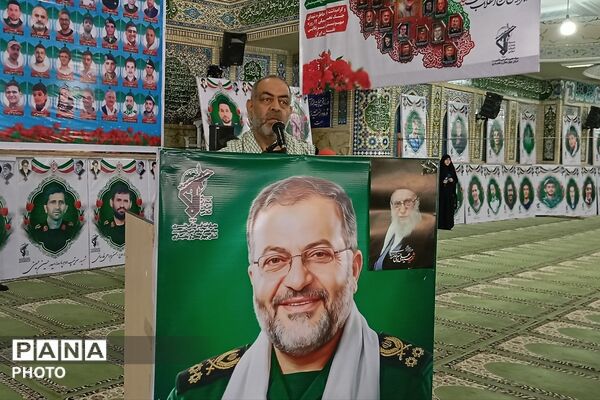 از کودکان تا بسیجیان؛ همه آمدند برای مردی که در قلب مردم بود