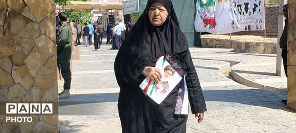 گچساران در سوگ؛ تشییع نمادین رهبر شهید از مصلی امام خمینی(ره) تا میدان امام