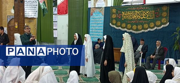 برگزاری محفل انس با قرآن با حضور قاریان برتر استانی در شهر اراک