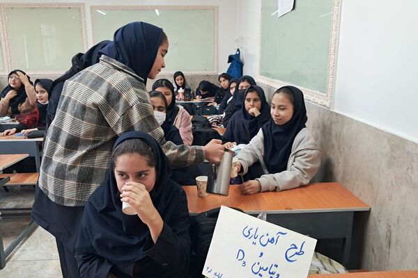 آغاز طرح مکمل یاری با آهن و ویتامین دی در مدارس کهریزک
