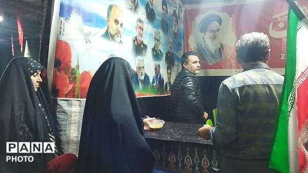 گذری بر فعالیت موکب مردمی پارک دانشجو در پانزدهمین شب از سال ۱۴۰۵ 