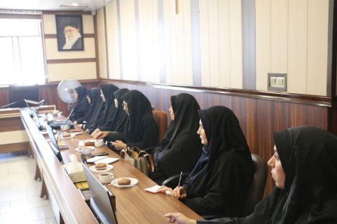 برگزاری جلسه توانمندسازی مدیران و معاونان آموزشی قطب یک و شش مدارس ابتدایی ناحیه یک شهرری