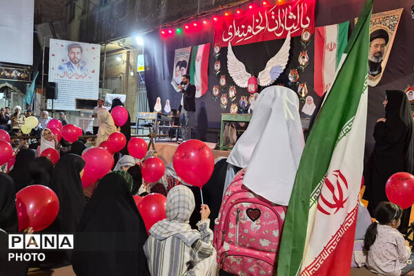 طنین یاد شهدای دانش‌آموز در ۱۶۸ شب میبد