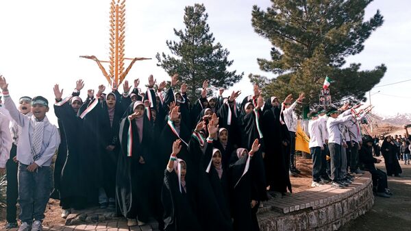 راهپیمایی ۲۲ بهمن در رباط‌سنگ، تجدید بیعت مردم با انقلاب