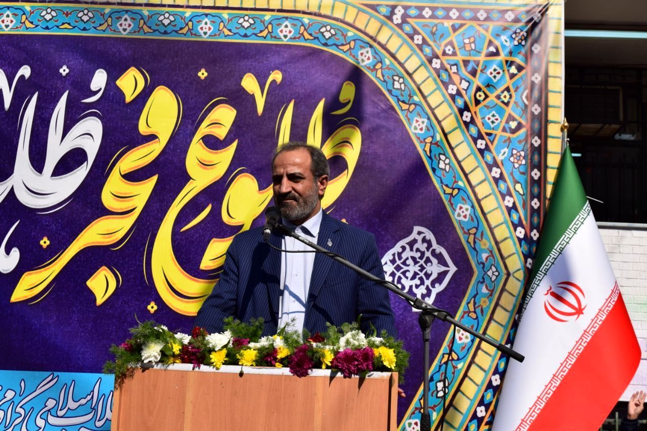 فعالیت‌های فرهنگی و تربیتی در حال حرکت به سوی گفتمان‌سازی انقلاب اسلامی هستند.