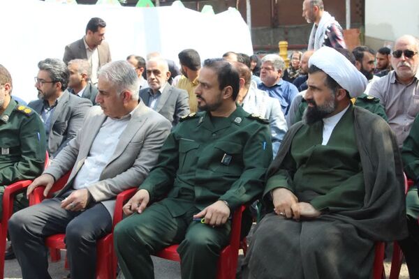 آیین رونمایی از المان سرداران و شهدای گلوگاه 