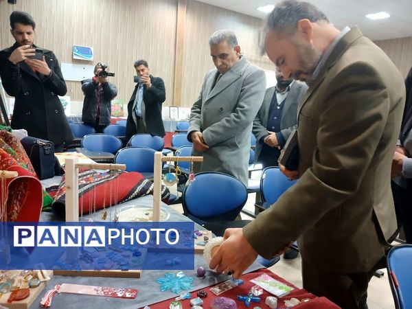 آیین نواختن زنگ پژوهش در مشهد 