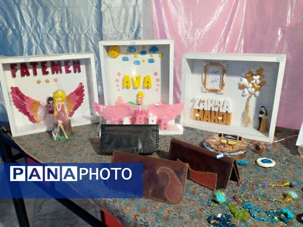 نمایشگاه محصولات اقتصادی در شهرستان