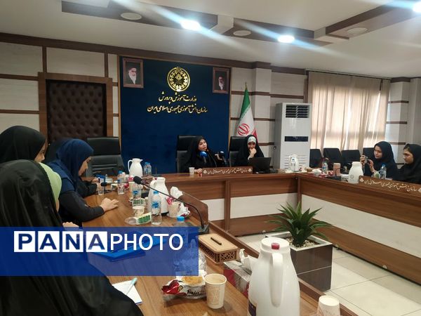 حضور خبرنگاران پانا استان قم در دوره آموزشی نوراوی مهر